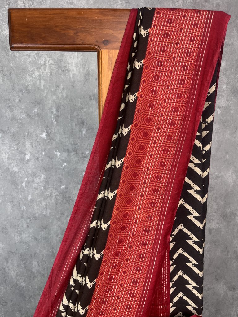 SEMI LINEN PRINTED SAREE - Image 2