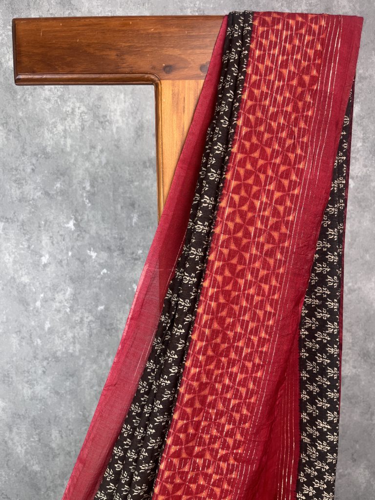 SEMI LINEN PRINTED SAREE - Image 2