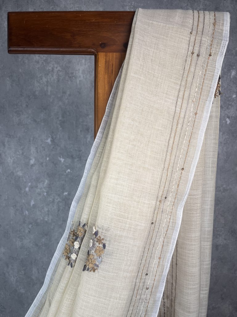 SEMI LINEN EMBROIDERY SAREE - Image 2