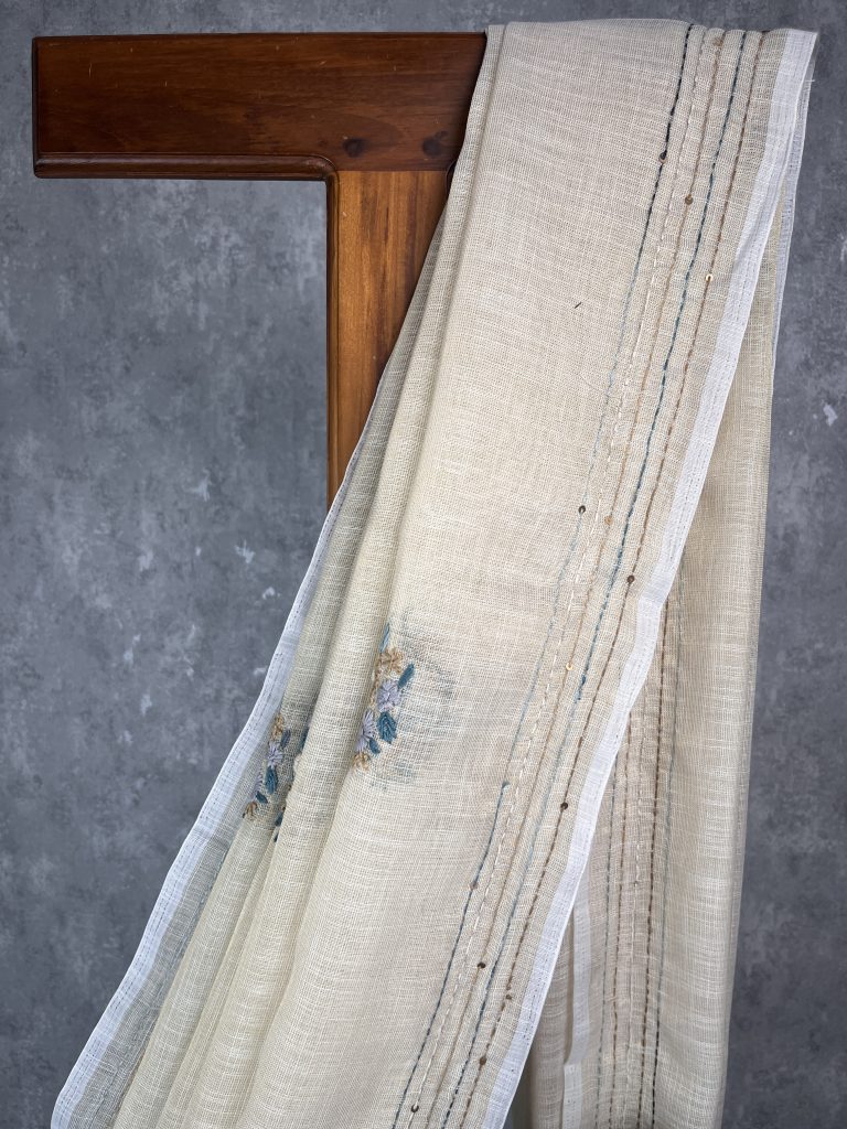 SEMI LINEN EMBROIDERY SAREE - Image 2