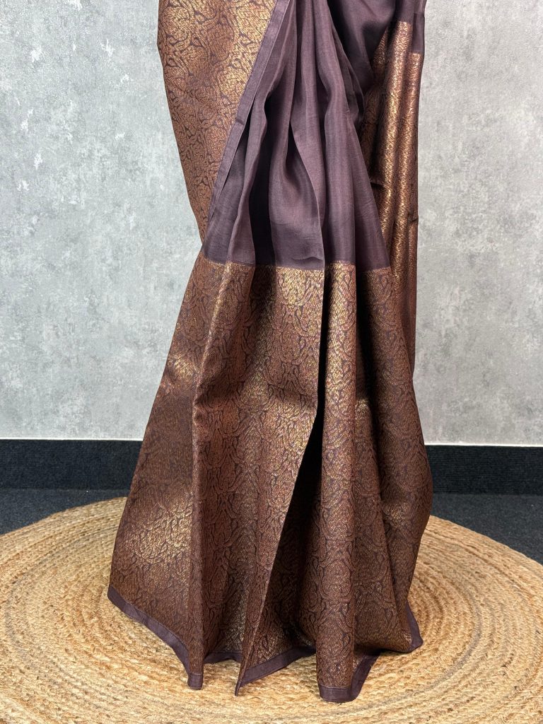KORA ANTIQUE BHUTA BANARASI SAREE - Image 3