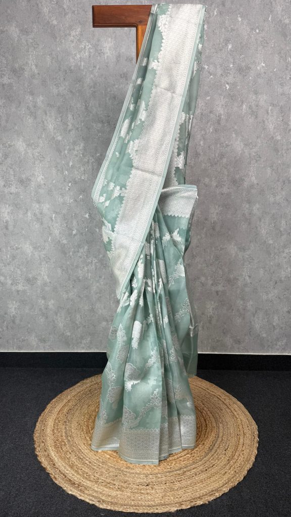 KORA SILVER ZARI JAAL BANARASI SAREE