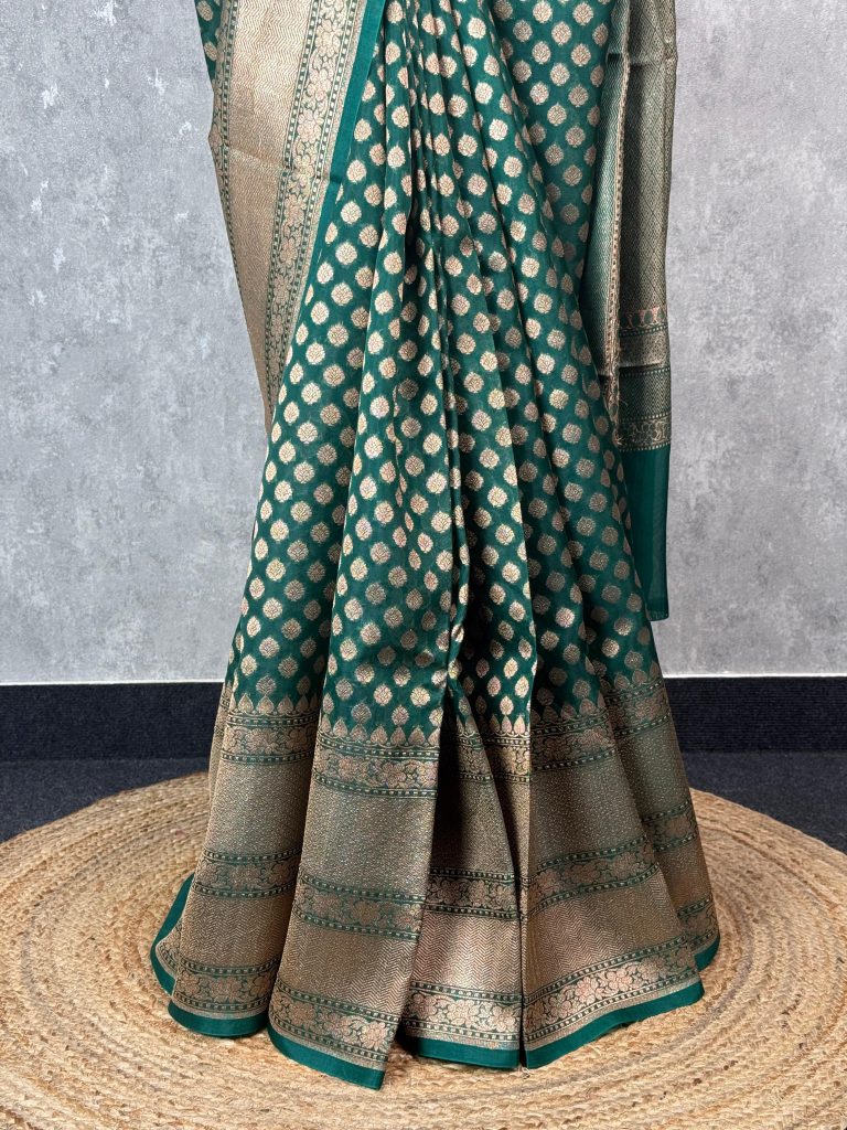 KORA WATER ZARI BHUTA BANARASI SAREE - Image 3