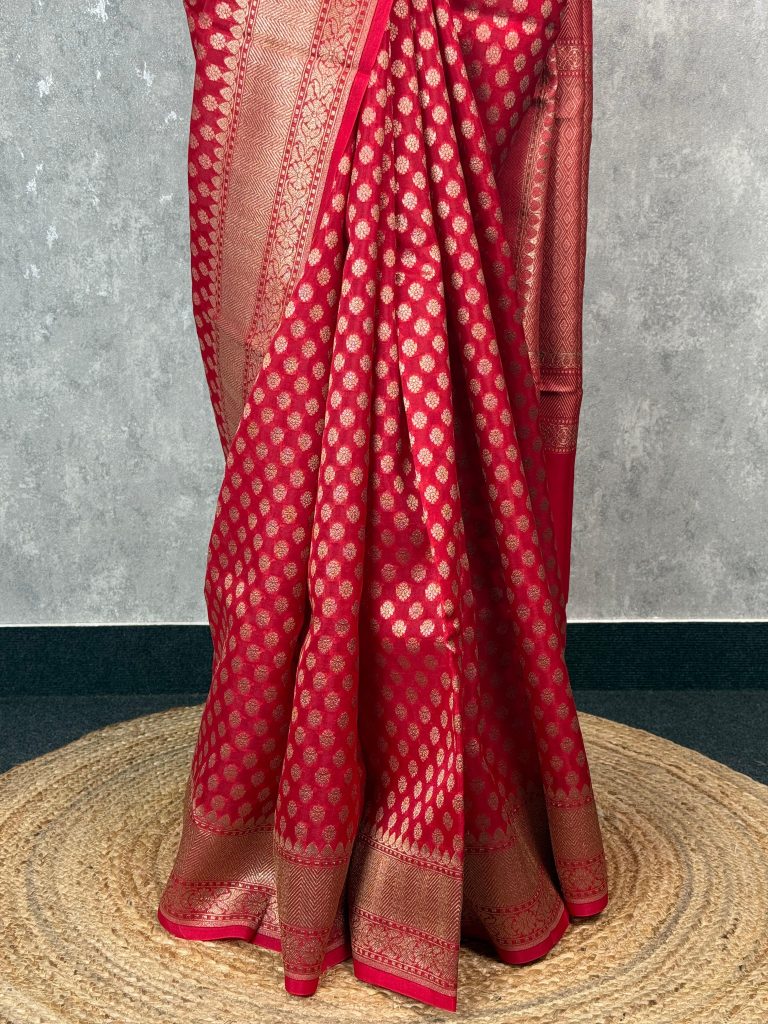 KORA WATER ZARI BHUTA BANARASI SAREE - Image 3