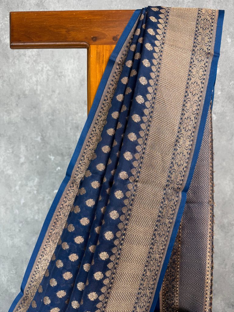 KORA WATER ZARI BHUTA BANARASI SAREE - Image 2