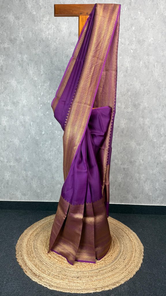 KORA ANTIQUE ZARI BIG BORDER BANARASI SAREE