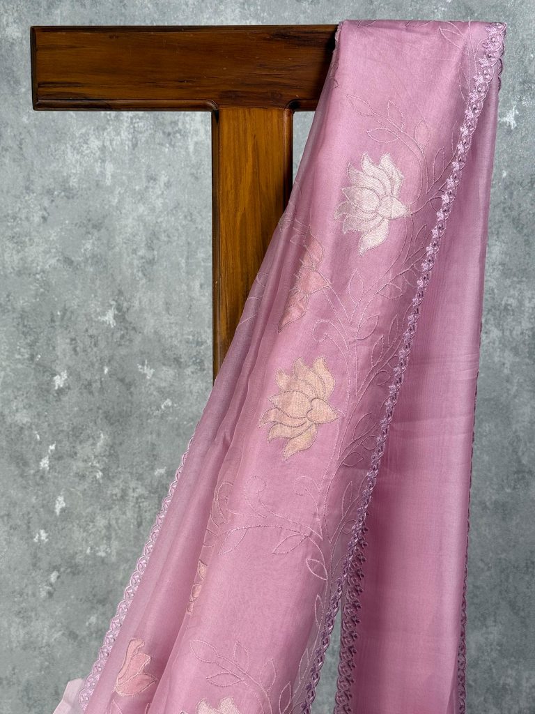 SILK ORGANZA  APPLIQUE EMBROIDERY SAREE - Image 2