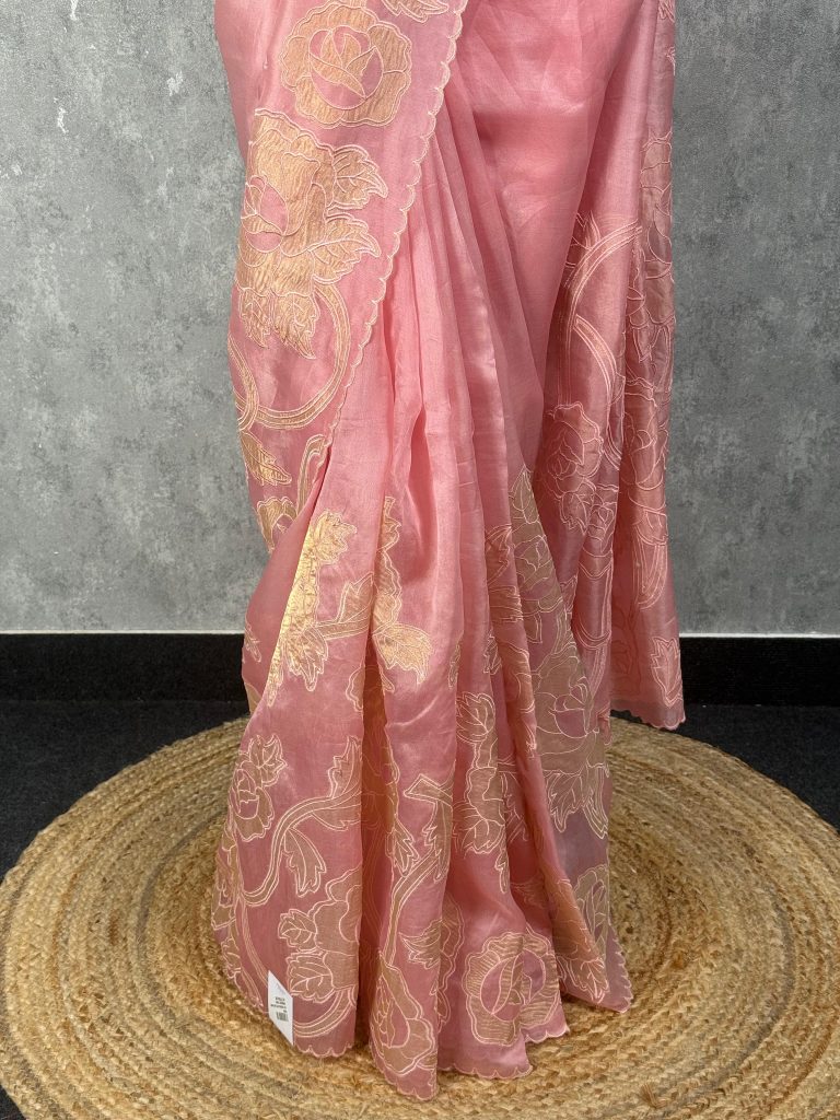 SILK ORGANZA TISSUE APPLIQUE EMBROIDERY SAREE - Image 3