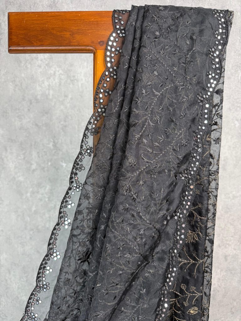 SEMI ORGANZA EMBROIDERY SAREE - Image 2