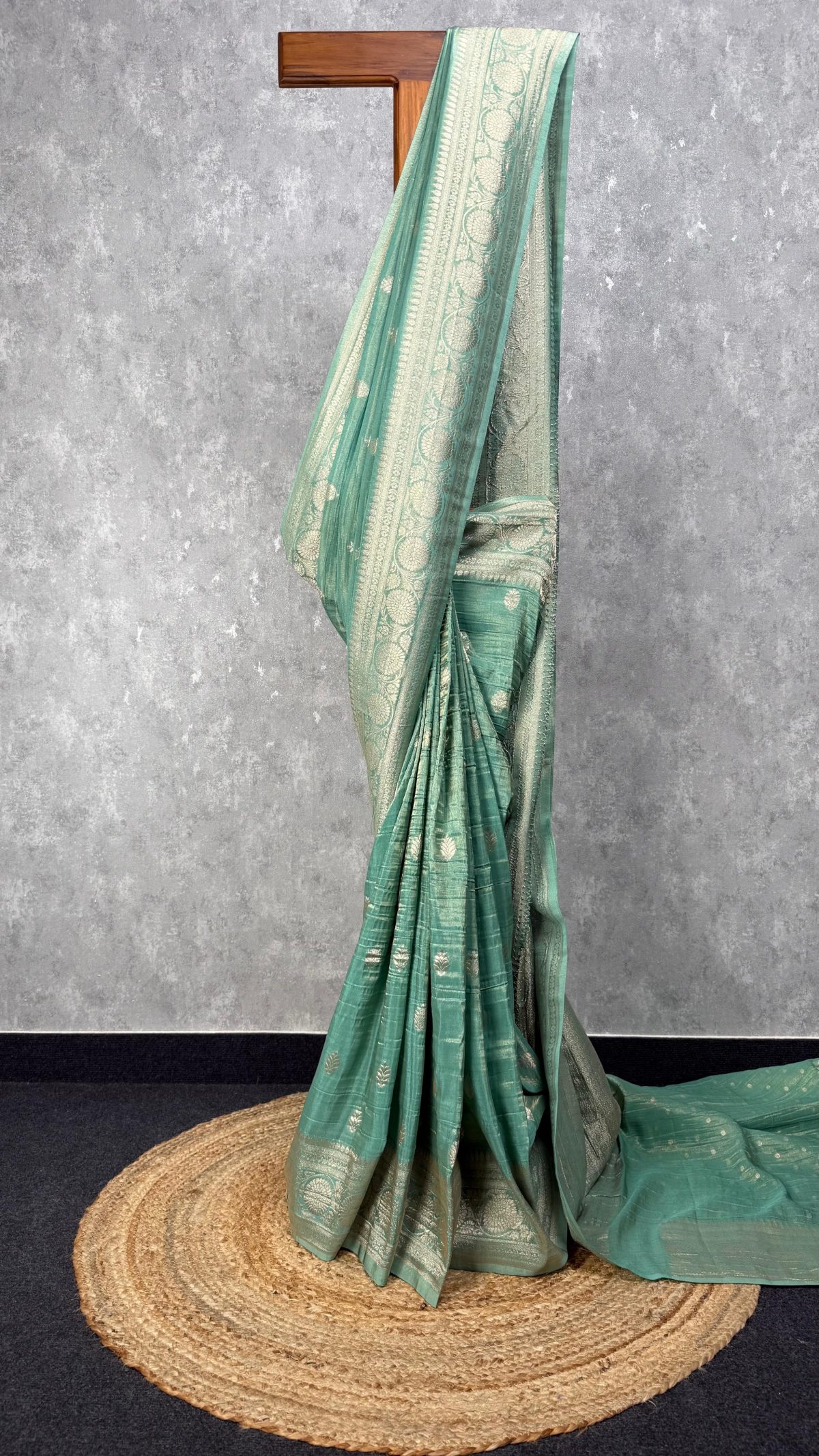CRUSHED TISSUE GEORGETTE BANARASI SAREE