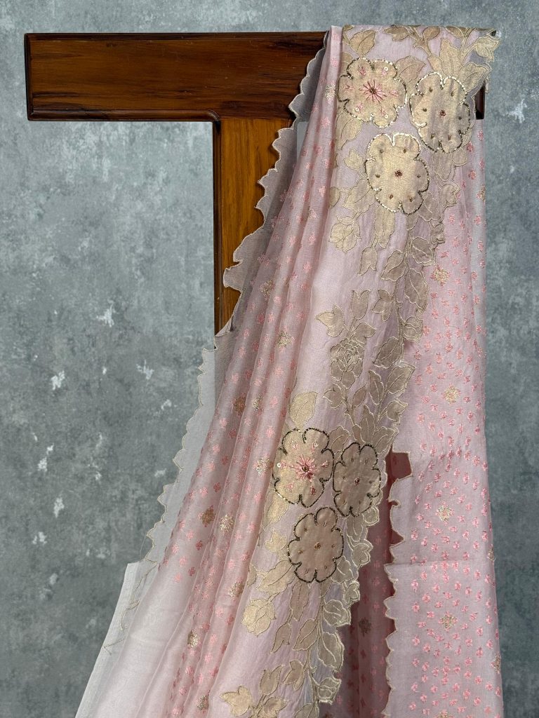 SILK ORGANZA APPLIQUE EMBROIDERY SAREE - Image 2