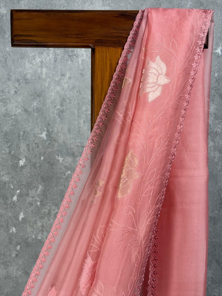 SILK ORGANZA TISSUE APPLIQUE EMBROIDERY SAREE - Image 2