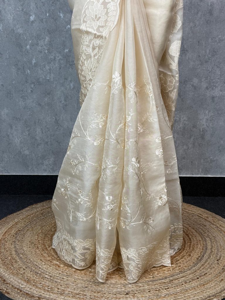 SILK ORGANZA APPLIQUE EMBROIDERY SAREE - Image 3