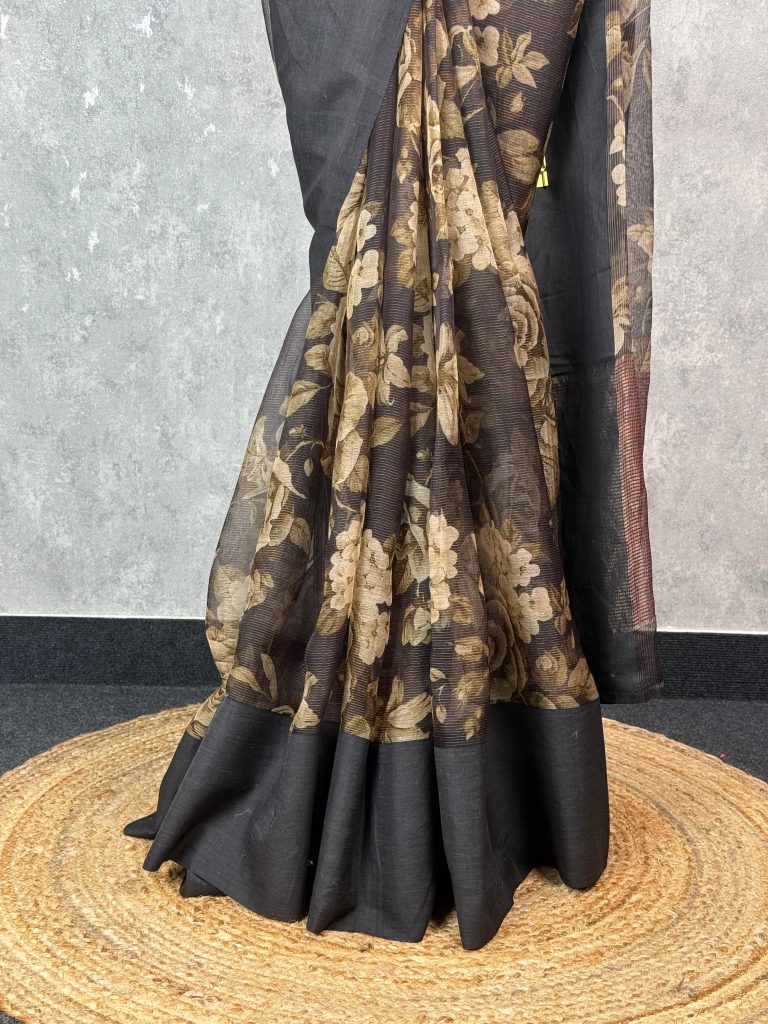 FLORAL PRINTED MUSLIN SAREE - Image 3