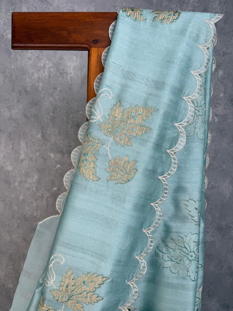 SEMI TUSSAR APPLIQUE EMBROIDEY SAREE - Image 2