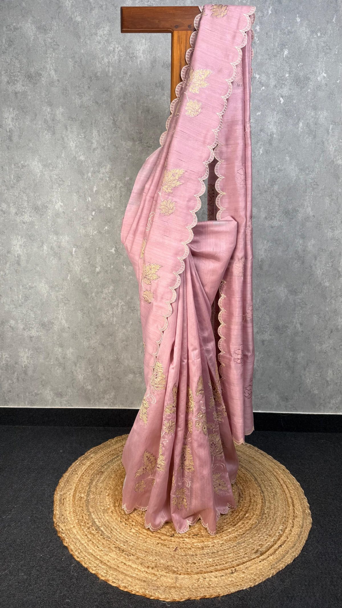 SEMI TUSSAR APPLIQUE EMBROIDERY SAREE