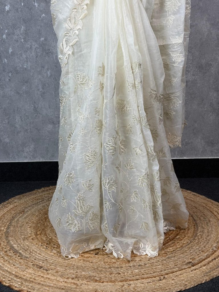ORGANZA TISSUE APPLIQUE EMBROIDERY SAREE - Image 3