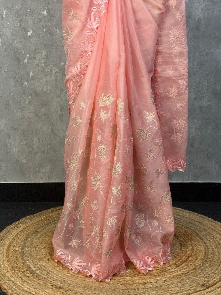 ORGANZA TISSUE APPLIQUE EMBROIDERY SAREE - Image 3