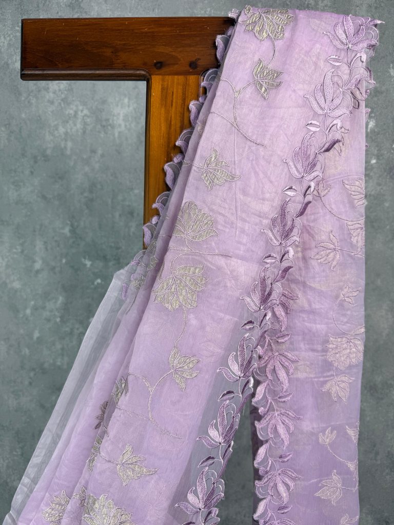 ORGANZA TISSUE APPLIQUE EMBROIDERY SAREE - Image 2
