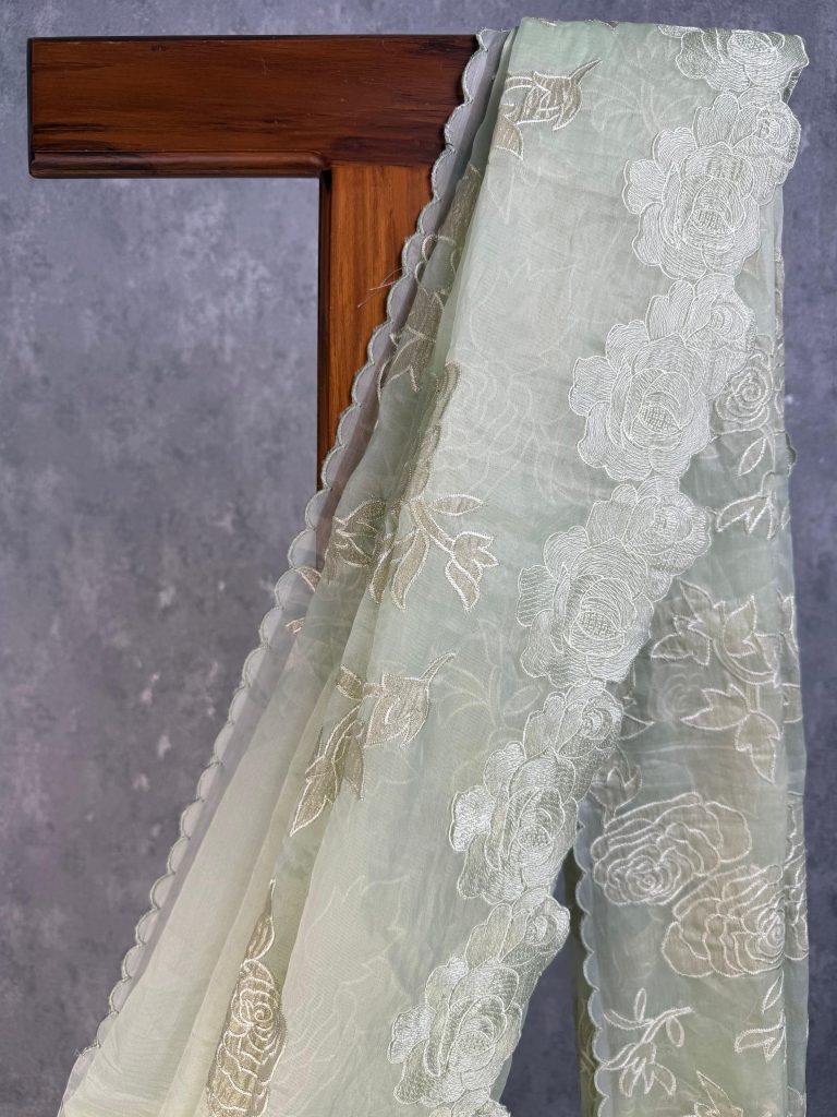 ORGANZA TISSUE APPLIQUE EMBROIDERY SAREE - Image 2