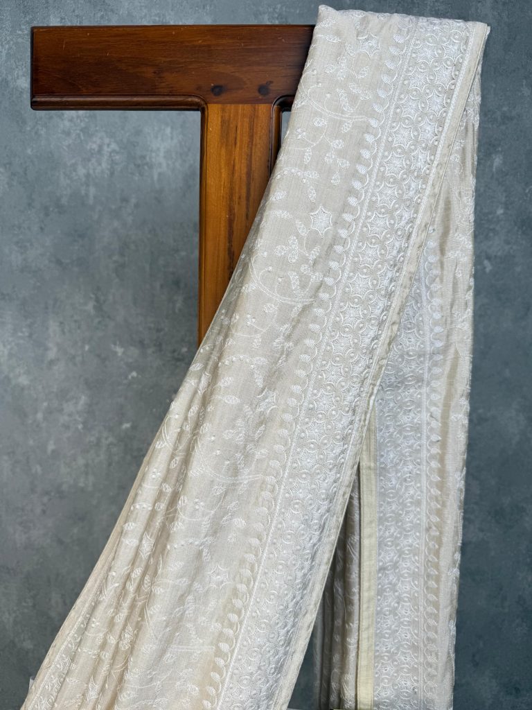 SEMI TUSSAR THREAD EMBROIDERY SAREE - Image 2