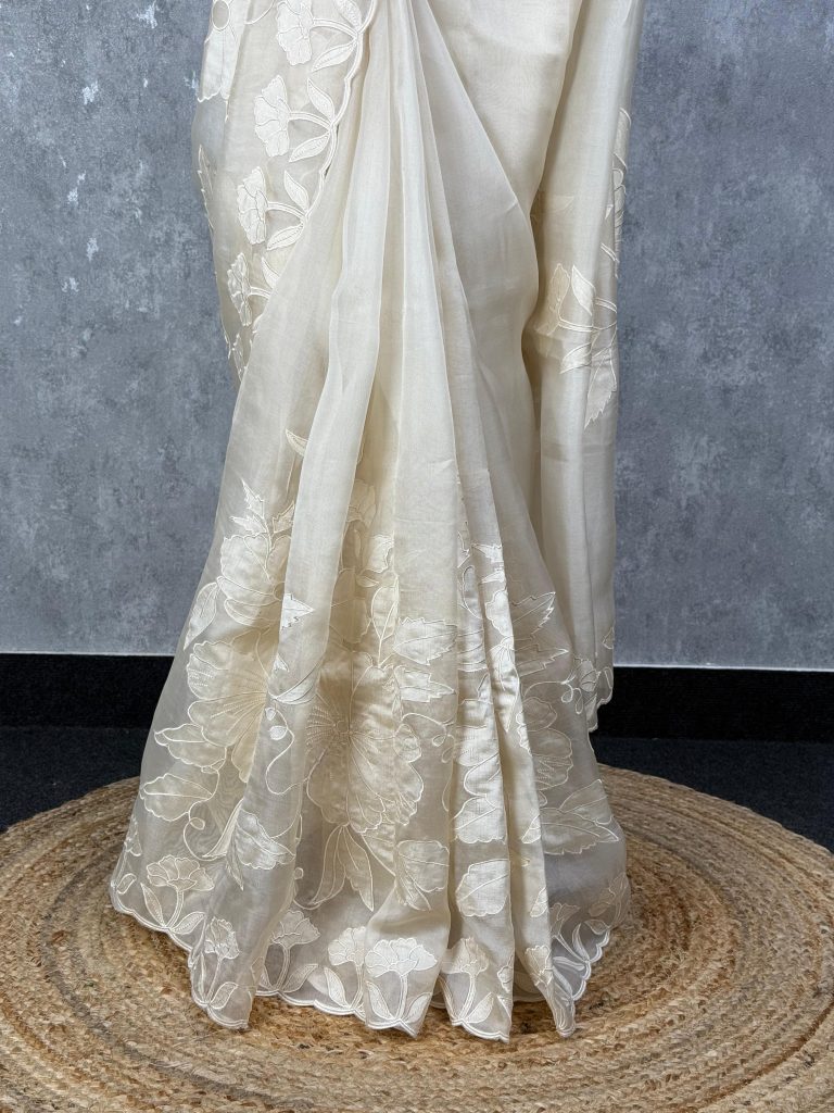 SILK ORGANZA APPLIQUE EMBROIDERY SAREE - Image 3