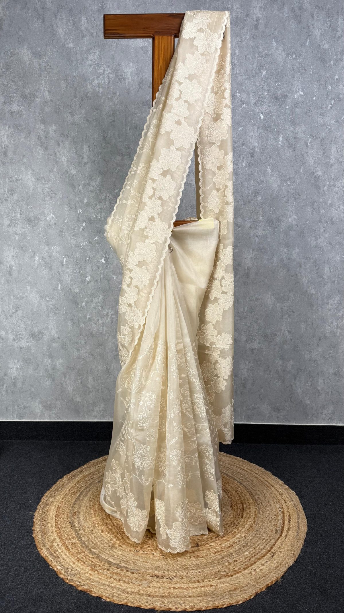 SILK ORGANZA APPLIQUE EMBROIDERY SAREE