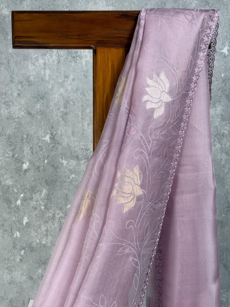 SILK ORGANZA APPLIQUE EMBROIDERY SAREE - Image 2