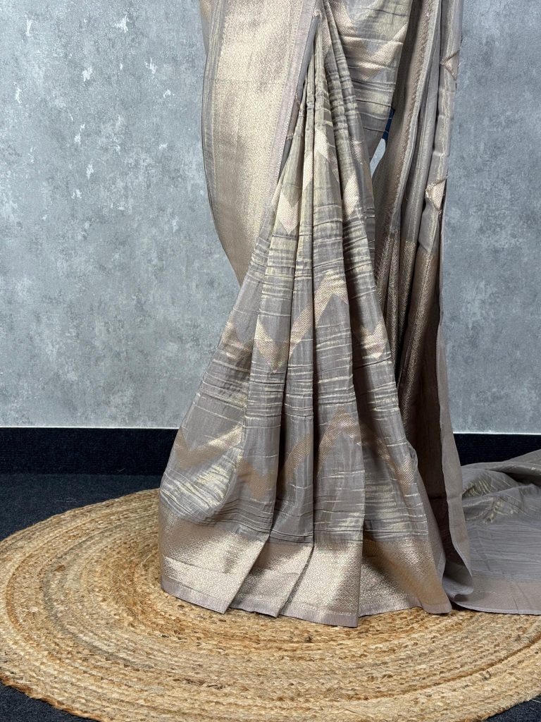 CRUSHED TISSUE GEORGETTE BANARASI SAREE - Image 3