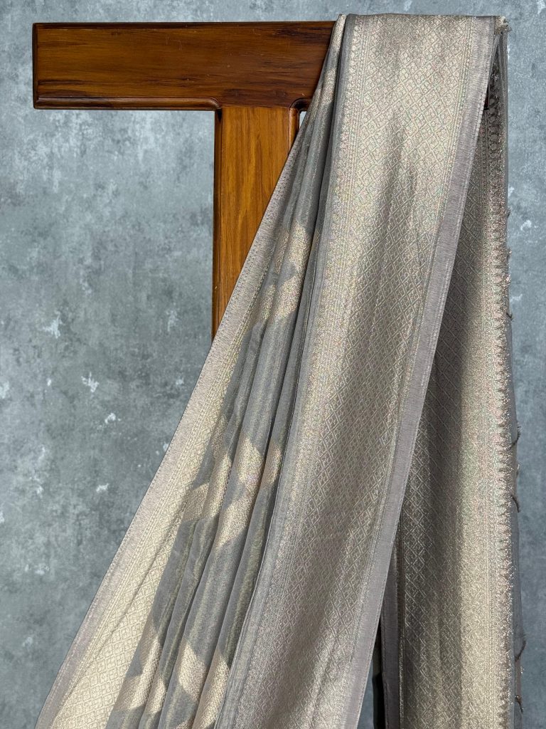 CRUSHED TISSUE GEORGETTE BANARASI SAREE - Image 2