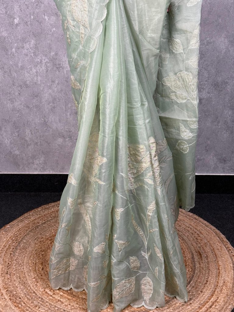 SEMI ORGANZA TISSUE APPLIQUE EMBROIDERY SAREE - Image 3