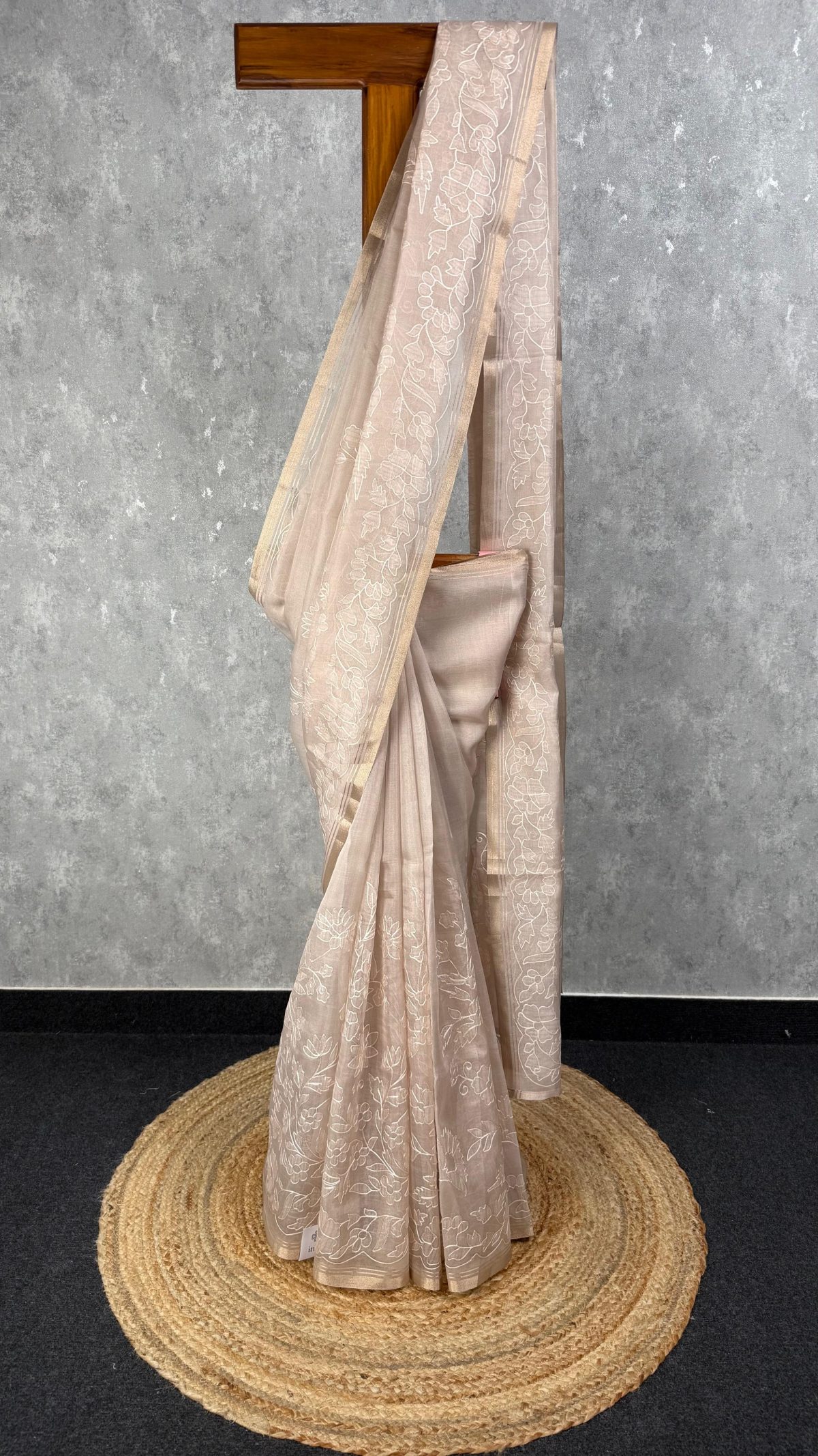 SEMI ORGANZA APPLIQUE EMBROIDERY SAREE