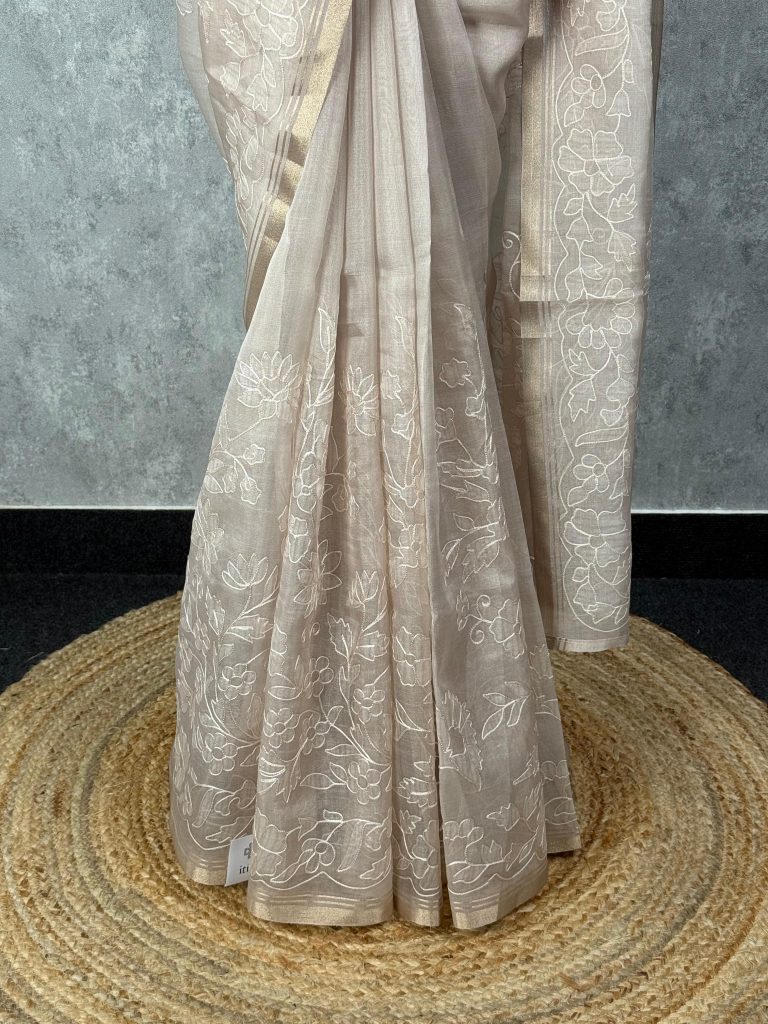SEMI ORGANZA APPLIQUE EMBROIDERY SAREE - Image 3