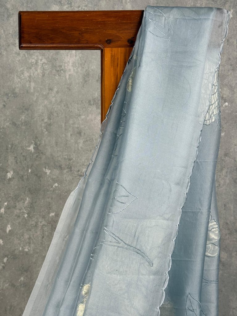 SILK ORGANZA TISSUE APPLIQUE EMBROIDERY SAREE - Image 2