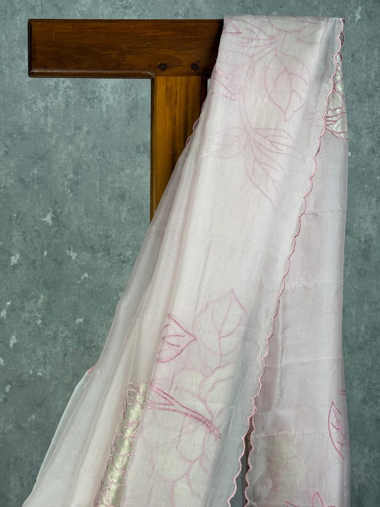 SILK ORGANZA TISSUE APPLIQUE EMBROIDERY SAREE - Image 2