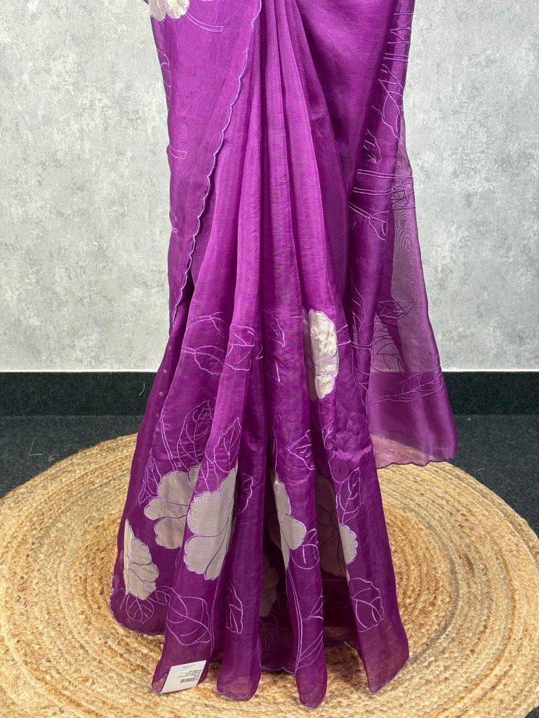 SILK ORGANZA TISSUE APPLIQUE EMBROIDERY SAREE - Image 3