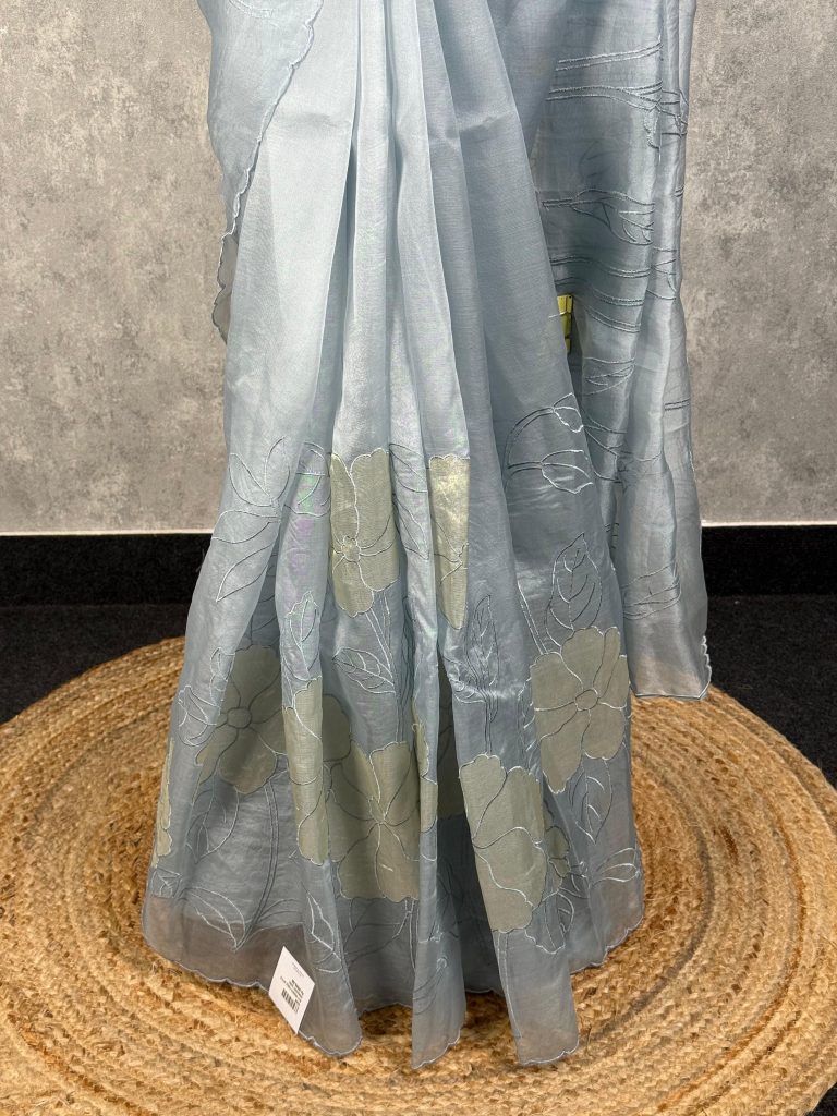 SILK ORGANZA TISSUE APPLIQUE EMBROIDERY SAREE - Image 3
