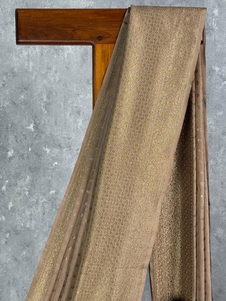 SEMI GEORGETTE ANTIQUE ZARI BANARASI SAREE - Image 2