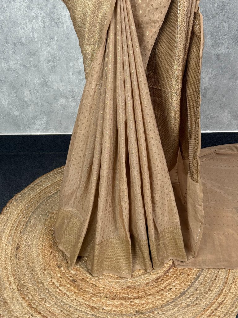 SEMI GEORGETTE ANTIQUE ZARI BANARASI SAREE - Image 3