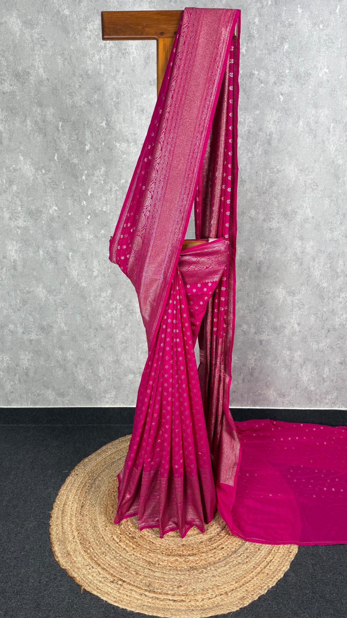 SEMI GEORGETTE ANTIQUE ZARI BANARASI SAREE