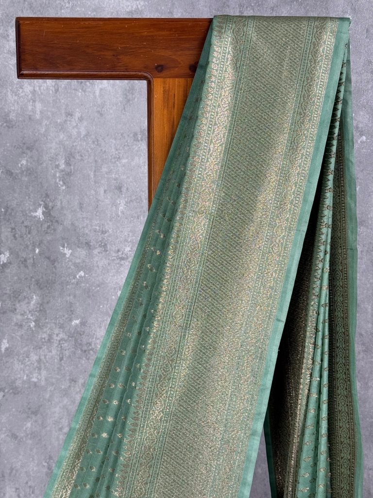 SEMI GEORGETTE ANTIQUE ZARI BANARASI SAREE - Image 2