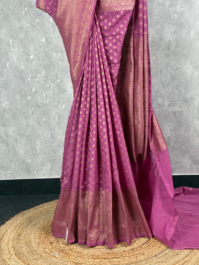 SEMI GEORGETTE ANTIQUE ZARI BANARASI SAREE - Image 3